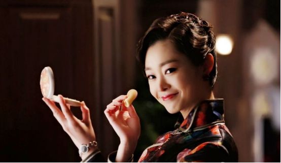 谍战剧《蜂巢》迎来曙光,宋轶韩栋领衔主演,老戏骨姚刚加盟 领衔主演和特别主演的区别_领衔主演_领衔主演和特别主演有啥区别