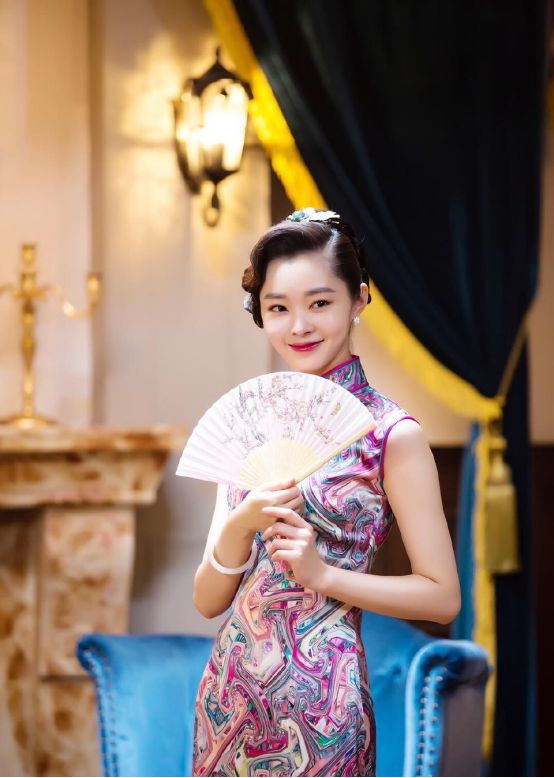 谍战剧《蜂巢》迎来曙光,宋轶韩栋领衔主演,老戏骨姚刚加盟 领衔主演_领衔主演和特别主演的区别_领衔主演和特别主演有啥区别