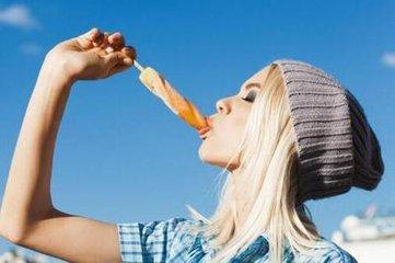 五一出去玩天太热了,孕妇嘴馋吃点冰解解暑可以吗? 孕妇去火的水果有哪些_孕妇去火最快的方法_孕妇怎么去火