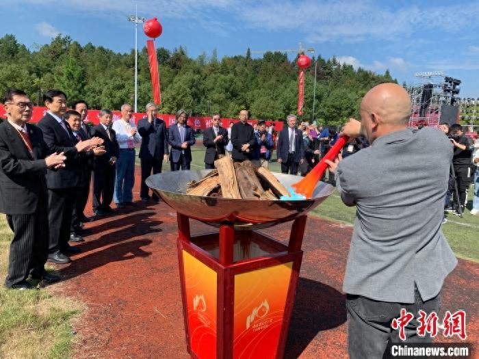 景德镇湘湖陶瓷大学_景德镇大学艺术分数线_景德镇陶瓷大学科技艺术学院