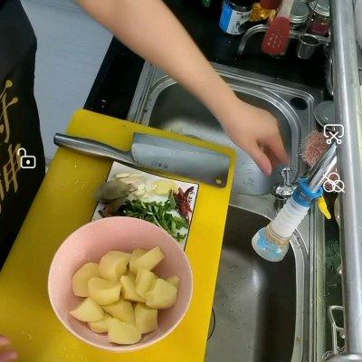 学会榴莲烧鸡块,把餐厅味道搬回家 榴莲肉怎么保存_榴莲肉可以冷冻保存吗_榴莲肉