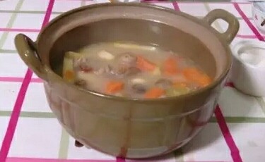 羊肉汤如何煲不膻 炖羊肉三放三不放_如何炖羊肉_炖羊肉放什么调料