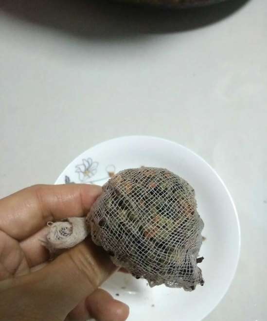 羊肉汤怎么做好吃又简单的做法 羊排放清水泡去血水多换几次水 炖羊肉怎么炖好吃又烂无膻味_炖羊肉放什么调料_如何炖羊肉