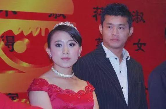 赵本山怒斥丫蛋:你没男人找了吗?前找师兄后找师弟,这关系咋处 赵本山死了么_赵本山已死_赵本山该死