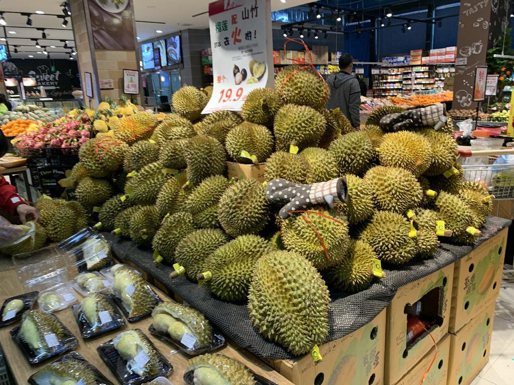 榴莲裂开就是好的?教你6招挑“母”榴莲,皮薄肉厚,一挑一个准 榴莲肉_榴莲肉有点硬怎么变软_榴莲肉怎么保存