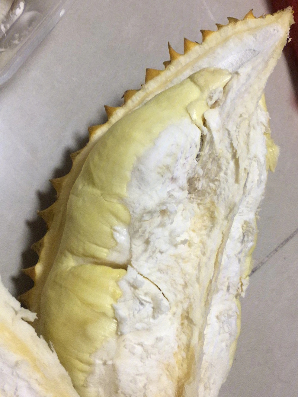 买榴莲,别挑开裂的,教你6招,挑出“母”榴莲,皮薄肉厚香又甜 榴莲肉有点硬怎么变软_榴莲肉放冰箱可以放几天_榴莲肉