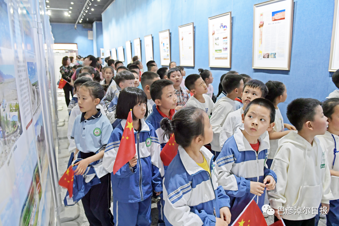 一次聆听长城故事的主题班会 长城故事_哭长城孟姜女哭长城故事_八达岭长城故事