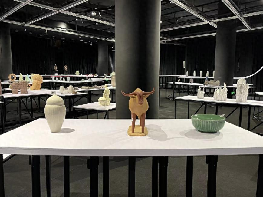 景德镇老陶瓷学院_景德镇大学艺术分数线_景德镇陶瓷大学科技艺术学院