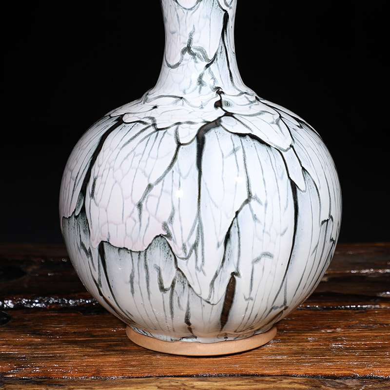 「品博会」鄱阳张长钧:从农村走出来的全能型陶瓷艺术大师 景德镇陶瓷学院科技艺术学院_景德镇陶瓷科技艺术学院怎么样_景德镇陶瓷大学科技艺术学院