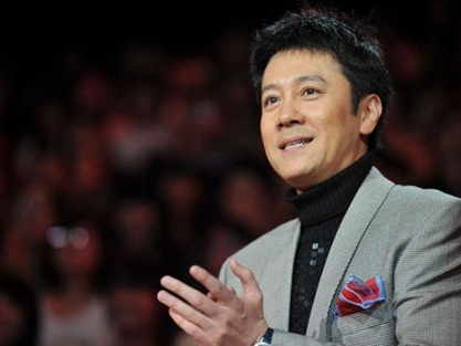 55岁蔡国庆官宣喜讯:这辈子最幸运的事,就是在路上捡到一个老婆 蔡国庆老婆_蔡国庆歌曲_蔡国庆