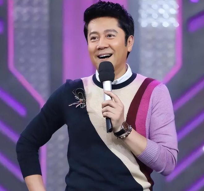 55岁蔡国庆官宣喜讯:这辈子最幸运的事,就是在路上捡到一个老婆 蔡国庆歌曲_蔡国庆老婆_蔡国庆