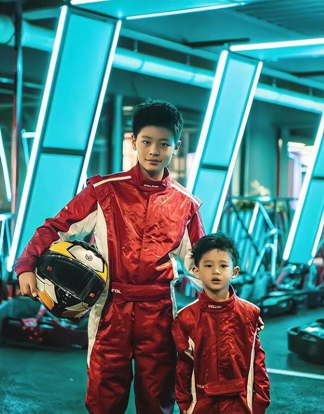 55岁蔡国庆官宣喜讯:这辈子最幸运的事,就是在路上捡到一个老婆 蔡国庆歌曲_蔡国庆_蔡国庆老婆