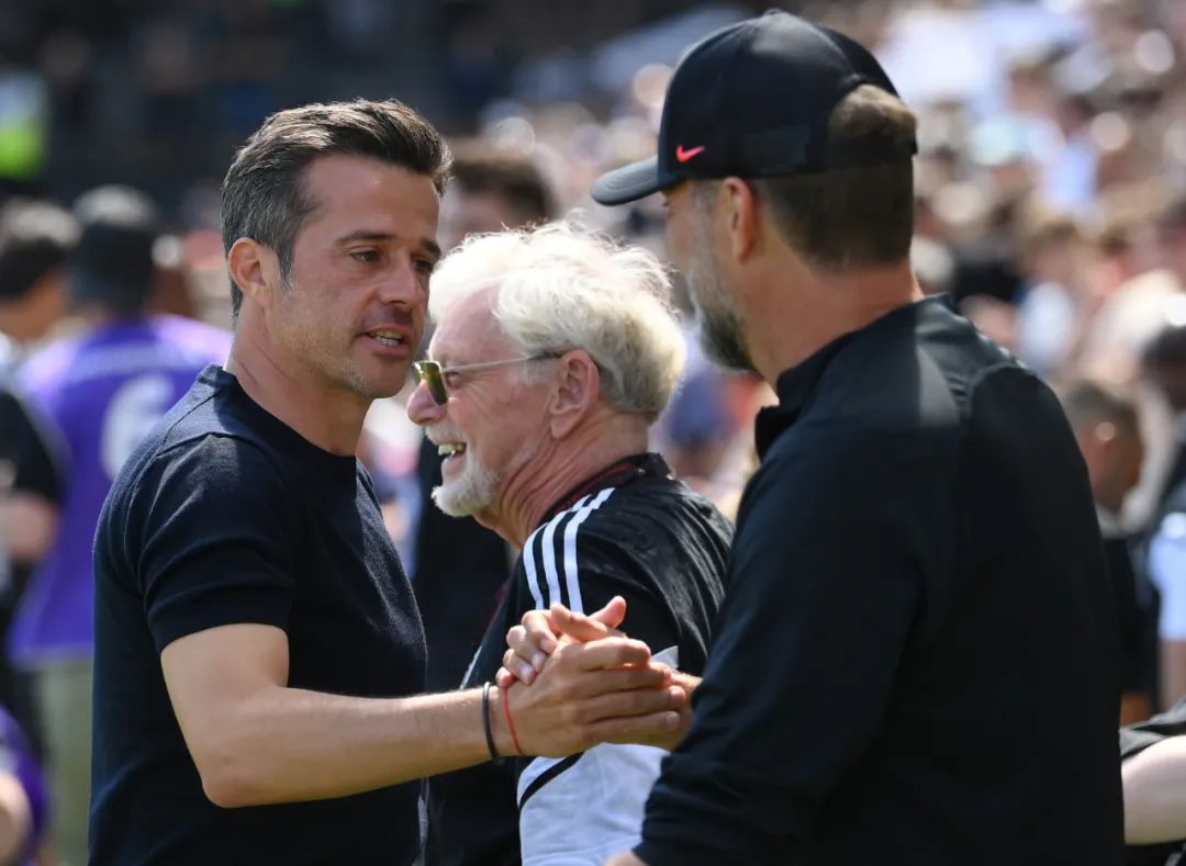 热刺大胜登顶,切尔西小胜利物浦爆冷丨第1轮 图片