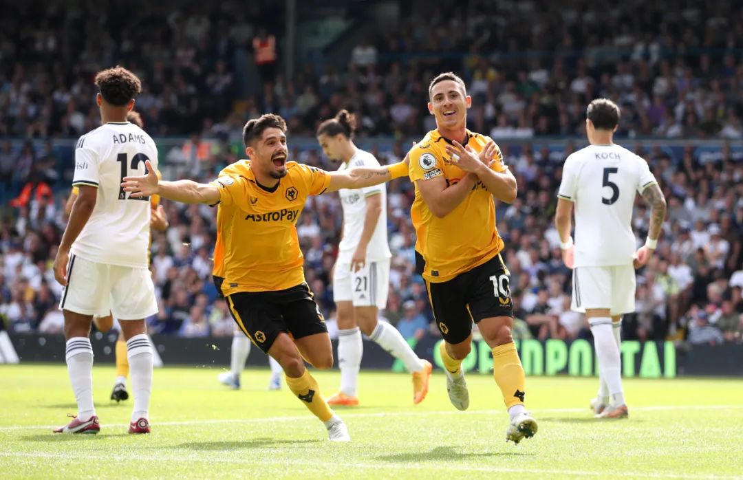 热刺大胜登顶,切尔西小胜利物浦爆冷丨第1轮 图片