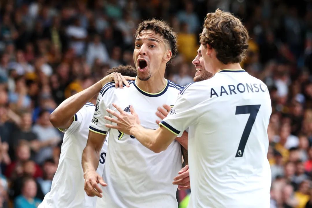 热刺大胜登顶,切尔西小胜利物浦爆冷丨第1轮 图片