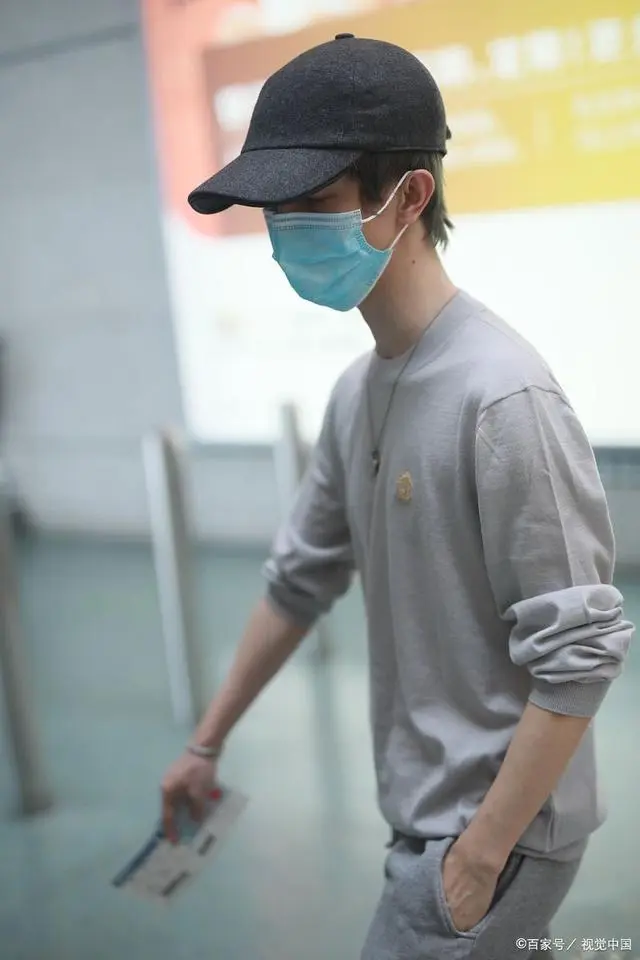 电影《小时代》,拜金主义文化的先行者,为何一直热度不减 代下电影票平台_电影代订_小时代电影票价