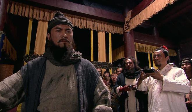 哪些是宋江投降主义组织路线的基本特征? 宋江属于哪个朝代_宋江属什么_宋江属于天罡星中的什么星