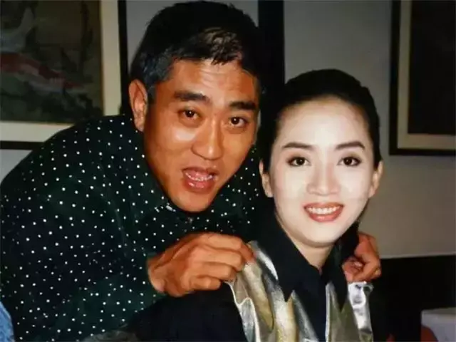 他们是香港电影的熟脸,也是中国台湾反派演员,你们最熟悉哪个? 张什么利老头白发演员_白发演员表_白发的演员