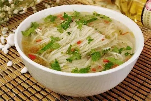 天水人看过来!盛夏时节,浆水喝起来,浆水面吃起来! 浆水面的浆水怎么做_浆水面的浆水怎么炝_浆水