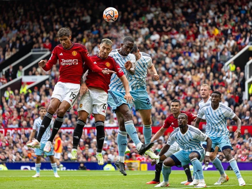 无逆转,不红魔!4分钟丢2球,70分钟追3球,曼联让2追3再拿3分 曼联_曼联微博_曼联引援