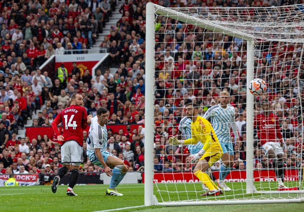 无逆转,不红魔!4分钟丢2球,70分钟追3球,曼联让2追3再拿3分 曼联微博_曼联引援_曼联