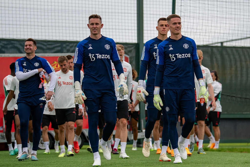 转折来了?名记爆料!曼联利物浦酝酿压哨1击,滕哈格第5签或3选1 曼联微博_曼联引援_曼联