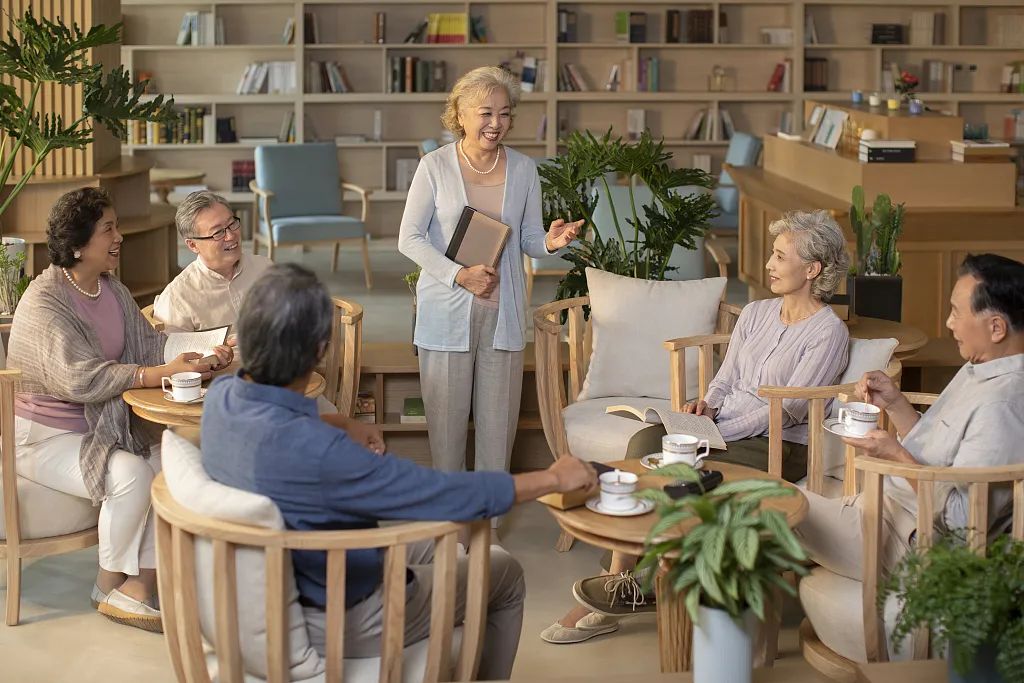 老人越“社牛”,越长寿?6类让你长寿的社交活动快来看 145长寿老人长寿的秘诀_吃素长寿还是吃肉长寿_长寿